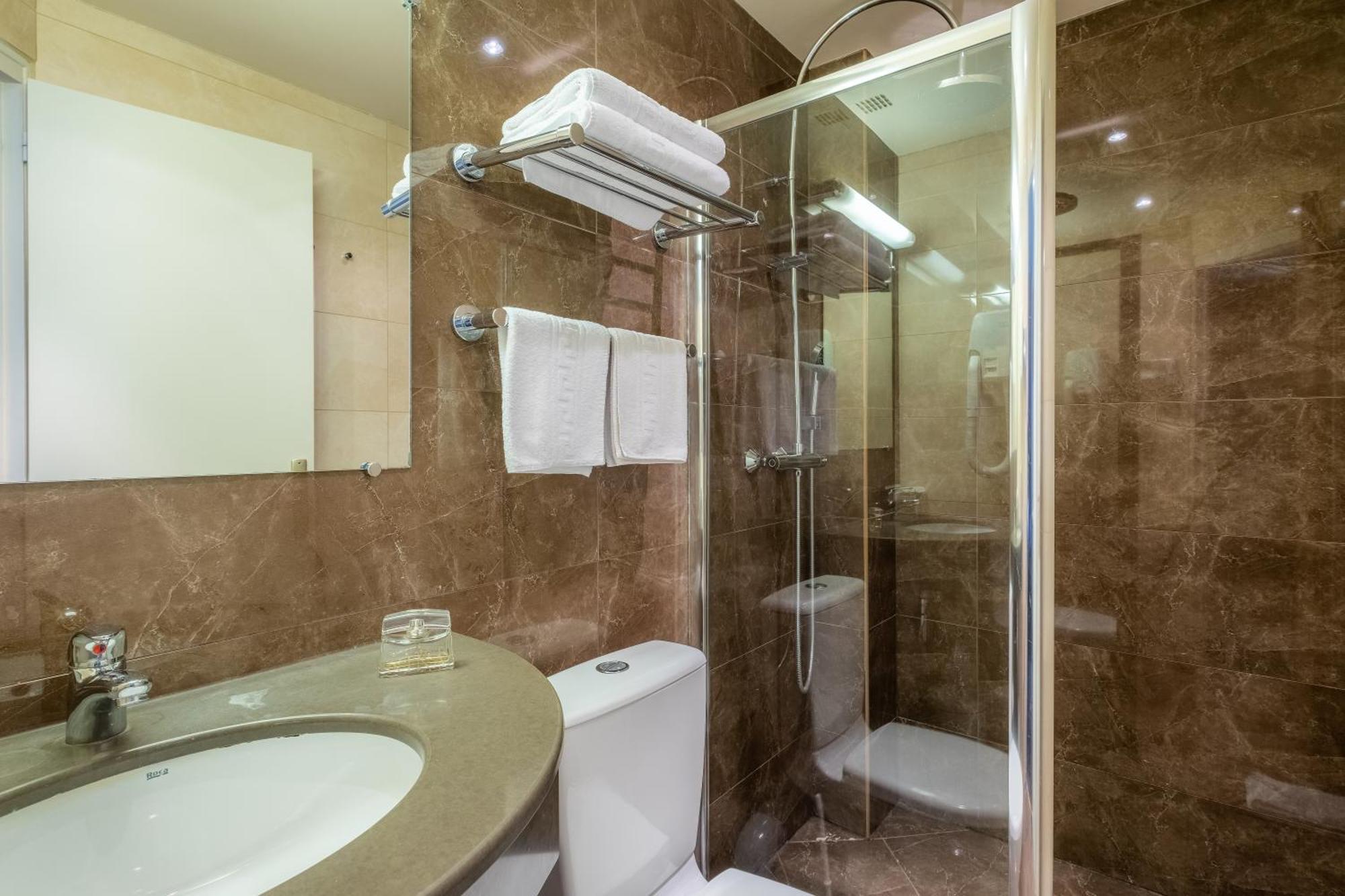 Hotel London Париж Екстер'єр фото